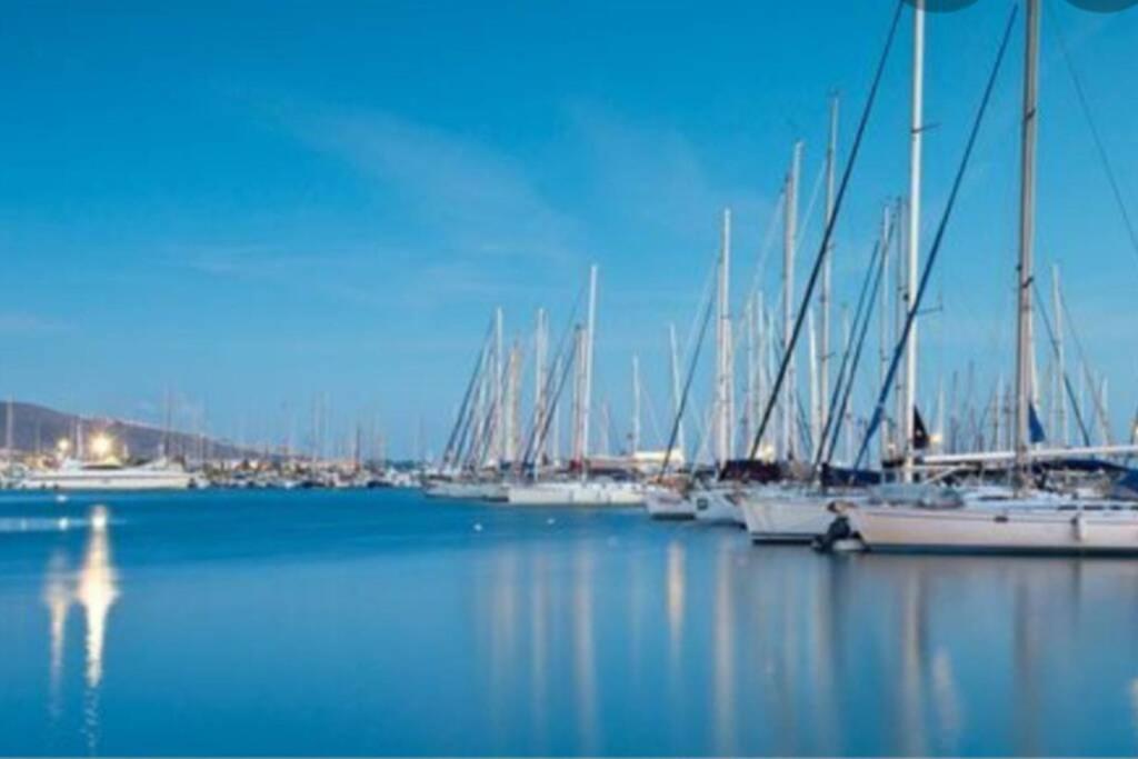 Ecostay-Serenity,Business Class Apartment By The Sea In Alimos Kalamaki Aten Exteriör bild